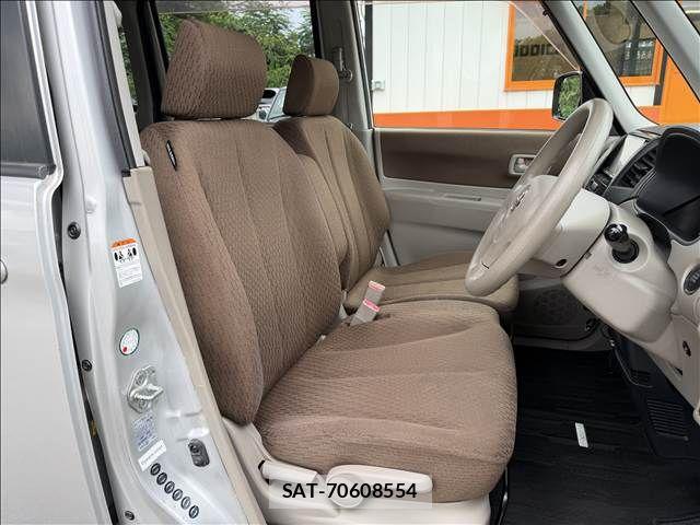 Nissan ROOX 2010-01 8209985-8