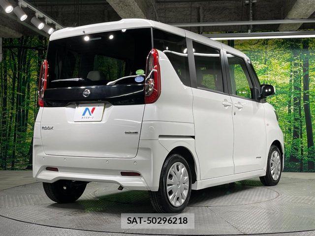Nissan ROOX 2020-11 8209981-16