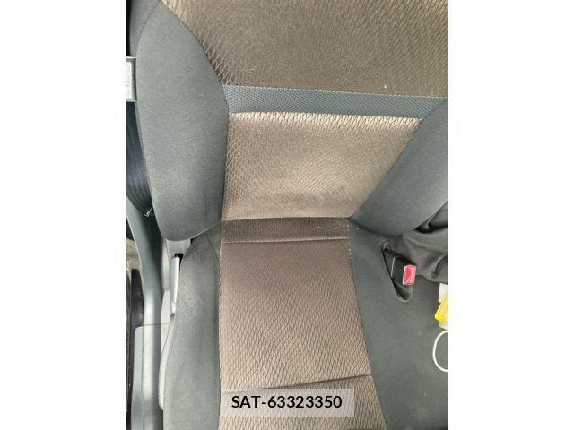 Nissan ROOX 2011-05 8231652-13
