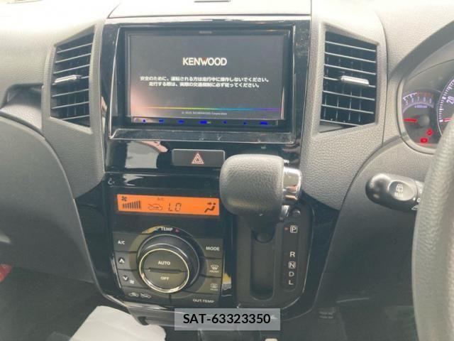 Nissan ROOX 2011-05 8231652-16
