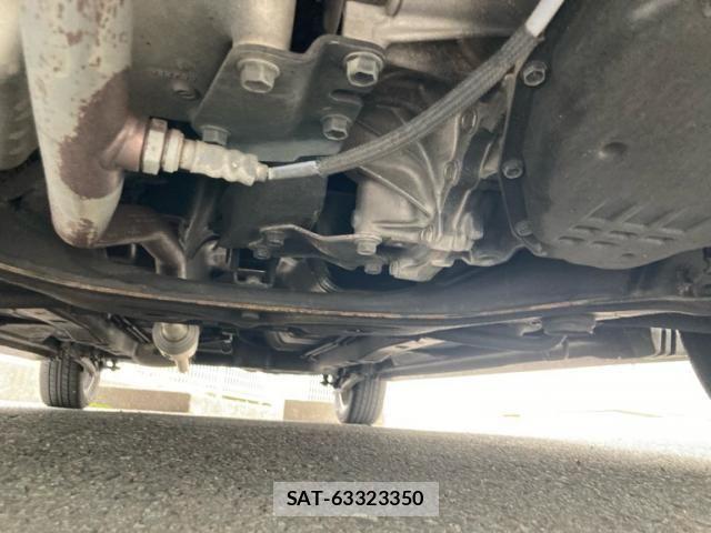 Nissan ROOX 2011-05 8231652-3