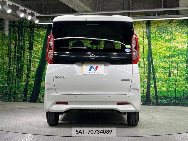 Nissan ROOX 2020-11 8231648-14