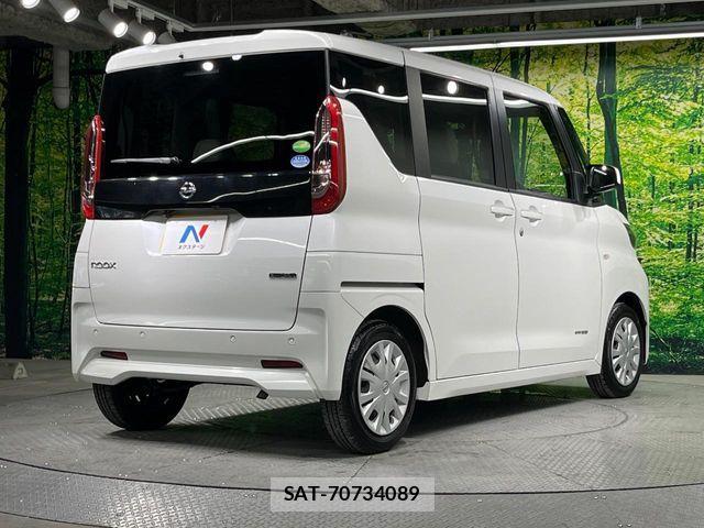 Nissan ROOX 2020-11 8231648-16