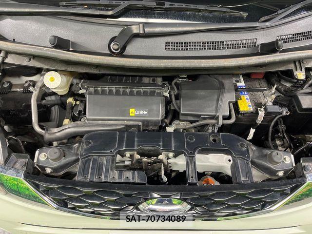 Nissan ROOX 2020-11 8231648-17