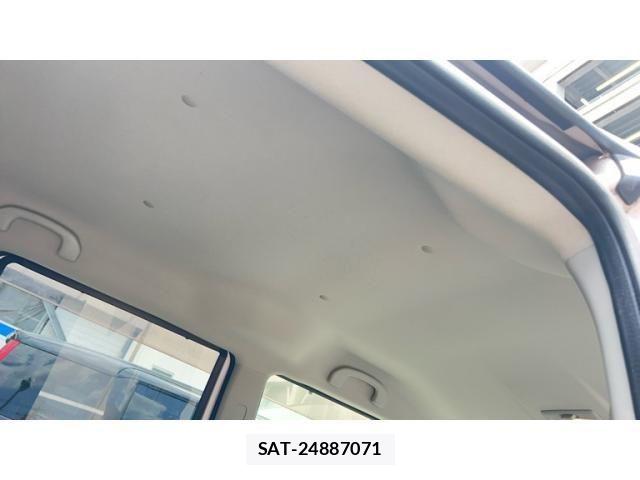 Nissan ROOX 2012-03 8231650-15