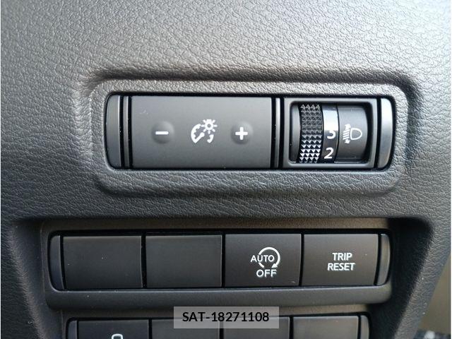 Nissan ROOX 2026-01 8231643-9