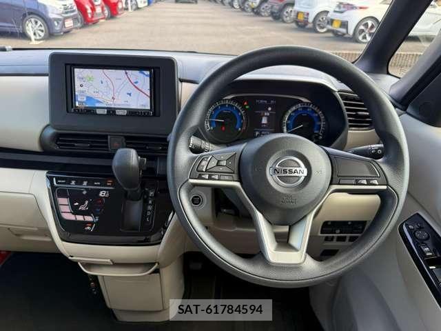 Nissan ROOX 2022-06 8246571-13