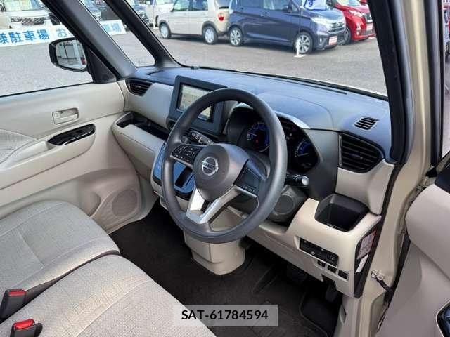 Nissan ROOX 2022-06 8246571-6