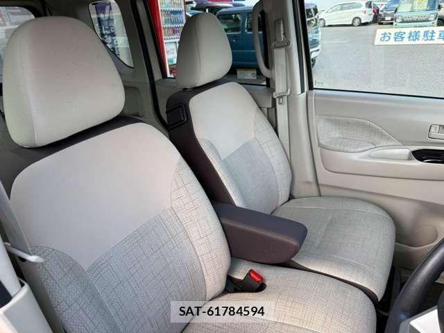 Nissan ROOX 2022-06 8246571-7