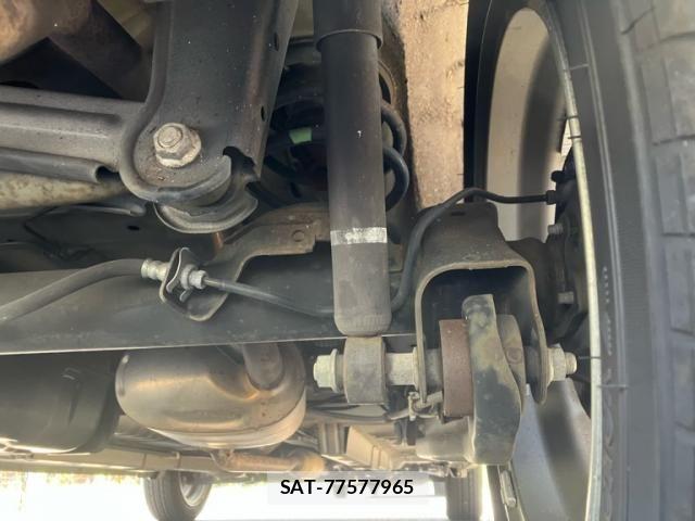 Nissan ROOX 2011-09 8246573-8