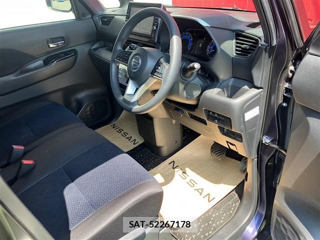 Nissan ROOX 2022-06 8246568-9