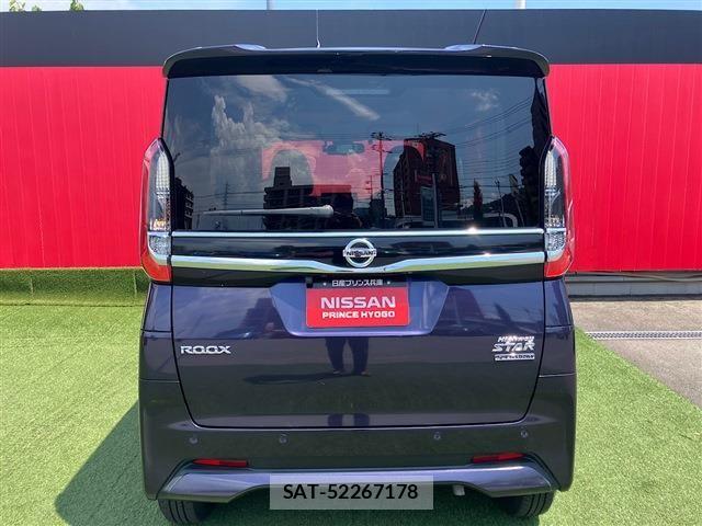 Nissan ROOX 2022-06 8246568-6