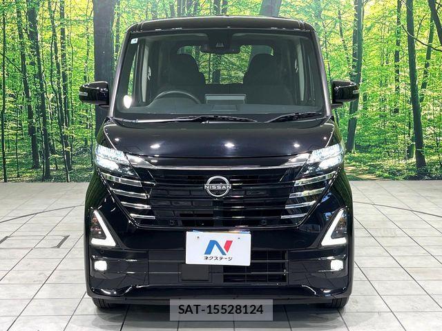 Nissan ROOX 2025-04 8246558-13