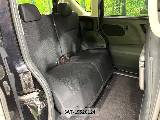 Nissan ROOX 2025-04 8246558-8
