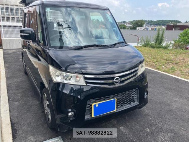 Nissan ROOX 2012-02 8246572-0