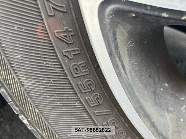 Nissan ROOX 2012-02 8246572-3