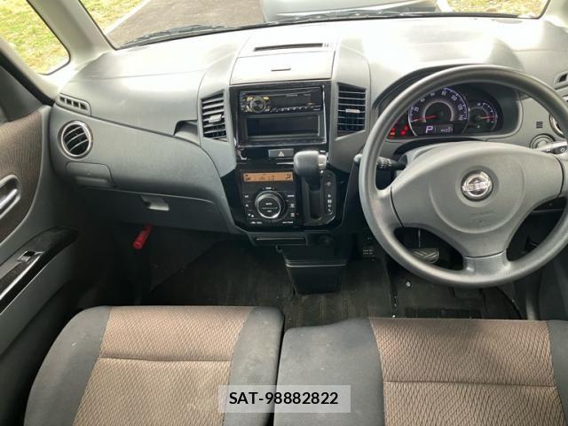 Nissan ROOX 2012-02 8246572-7