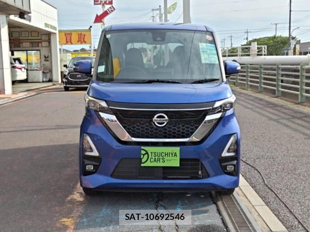 Nissan ROOX 2021-11 8246562-8