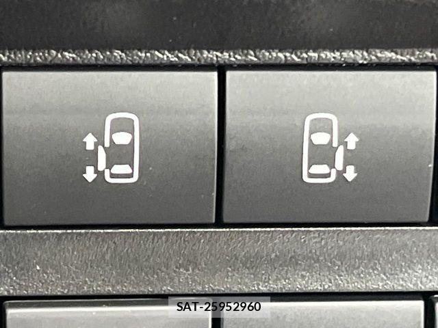 Nissan ROOX 2025-06 8246557-4