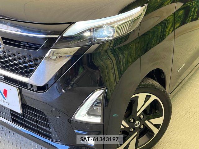 Nissan ROOX 2021-09 8246561-11