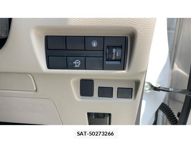 Nissan ROOX 2021-07 8316836-14