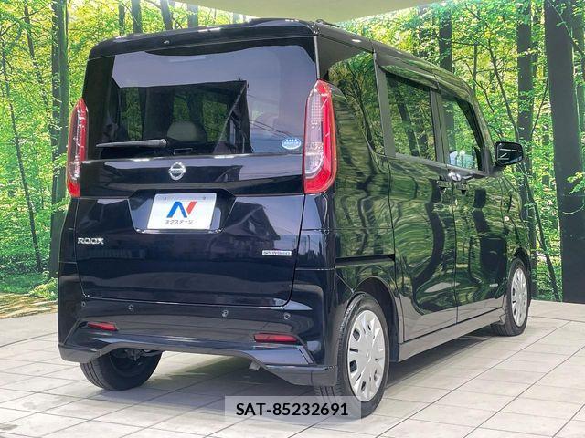 Nissan ROOX 2021-07 8316834-16