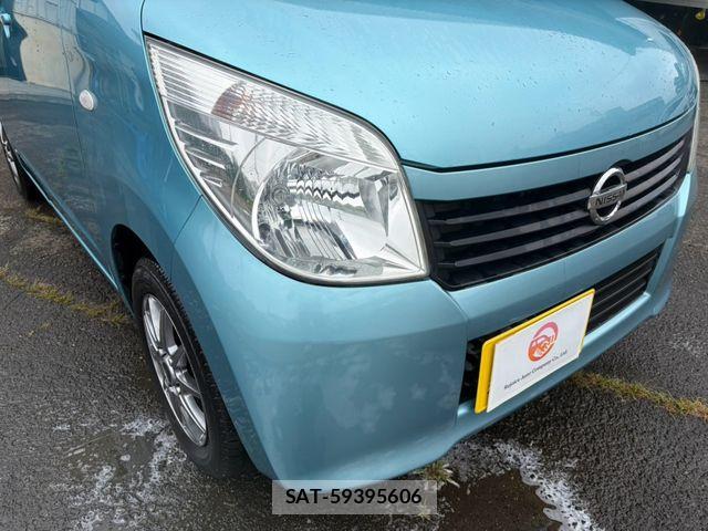 Nissan ROOX 2012-10 8316841-11