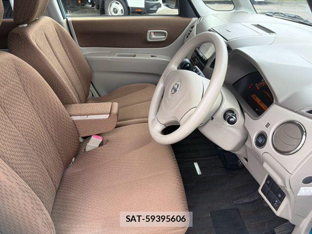 Nissan ROOX 2012-10 8316841-19