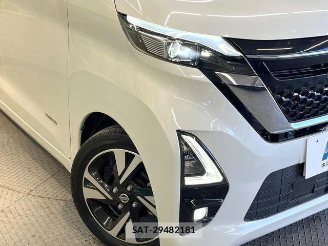 Nissan ROOX 2022-11 8316808-11