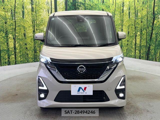Nissan ROOX 2021-10 8316806-13