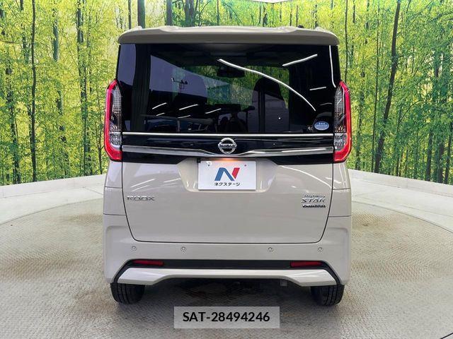 Nissan ROOX 2021-10 8316806-14