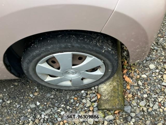 Nissan ROOX 2011-08 8316853-5