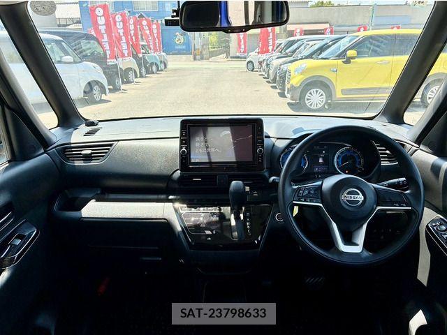 Nissan ROOX 2020-04 8316837-9