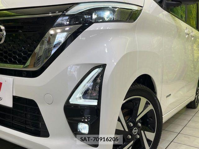 Nissan ROOX 2022-04 8316827-11