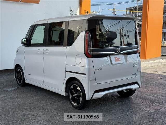 Nissan ROOX 2020-07 8316826-12