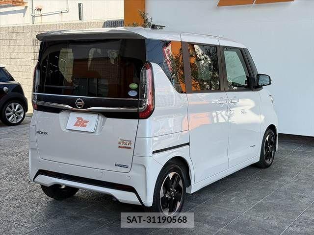 Nissan ROOX 2020-07 8316826-14