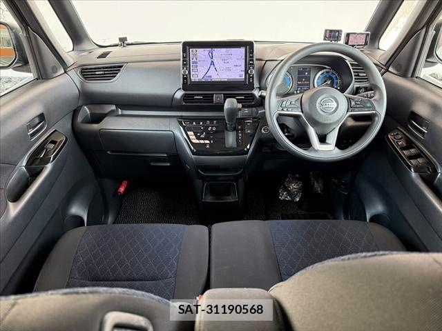 Nissan ROOX 2020-07 8316826-1