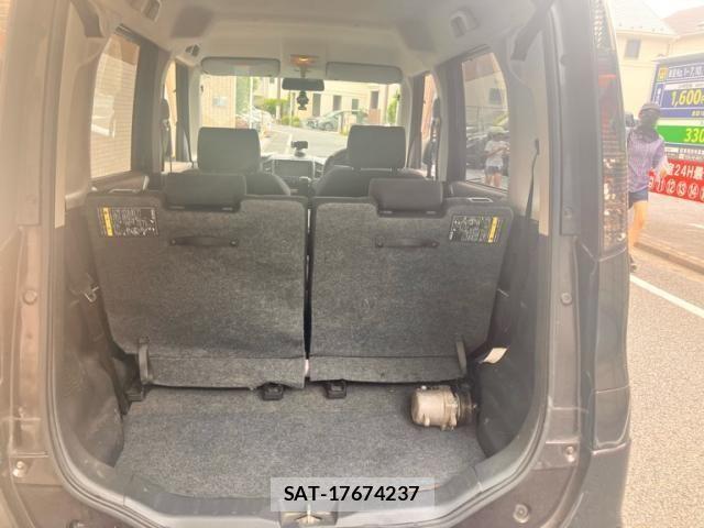 Nissan ROOX 2010-05 8316856-12