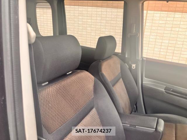 Nissan ROOX 2010-05 8316856-15