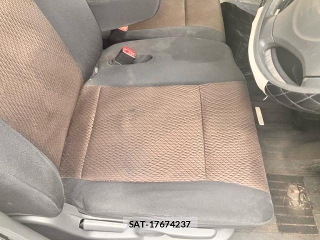 Nissan ROOX 2010-05 8316856-16