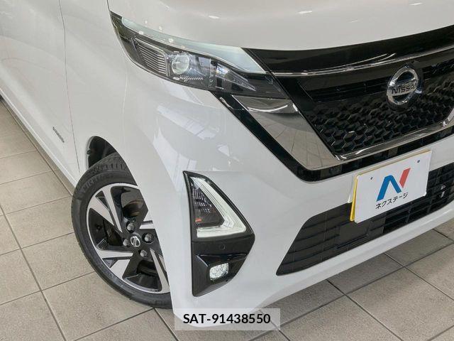 Nissan ROOX 2022-11 8316820-11