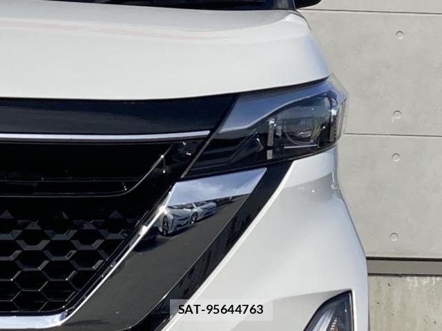 Nissan ROOX 2022-09 8316821-9
