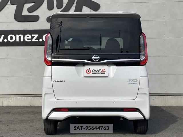 Nissan ROOX 2022-09 8316821-17