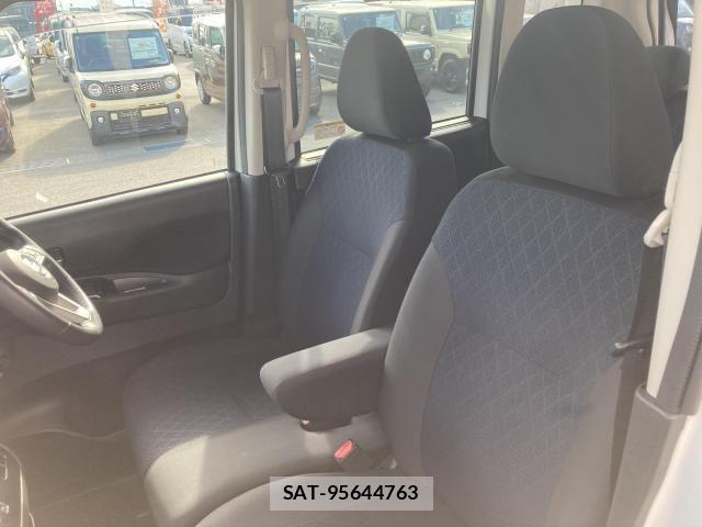 Nissan ROOX 2022-09 8316821-24