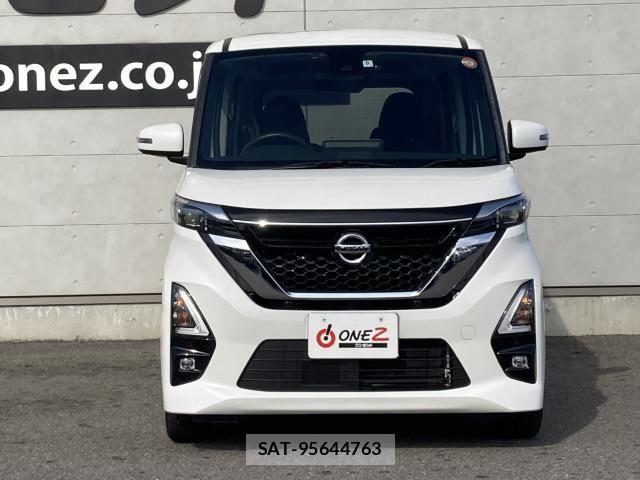 Nissan ROOX 2022-09 8316821-4