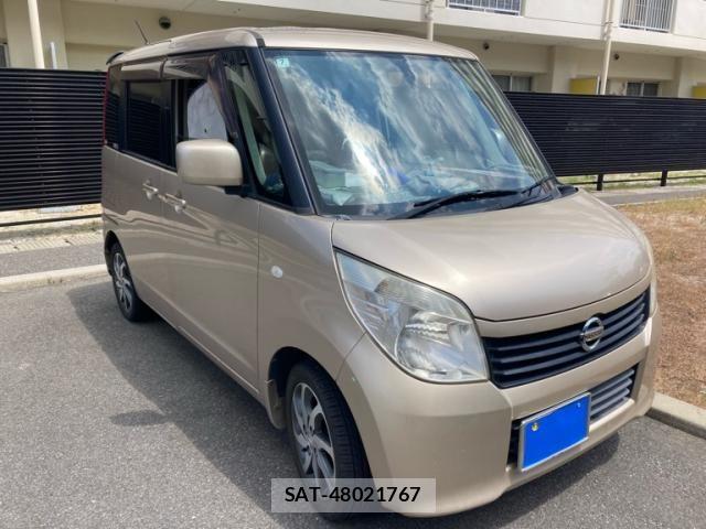 Nissan ROOX 2012-03 8316857-0