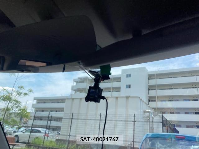 Nissan ROOX 2012-03 8316857-16