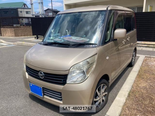 Nissan ROOX 2012-03 8316857-1