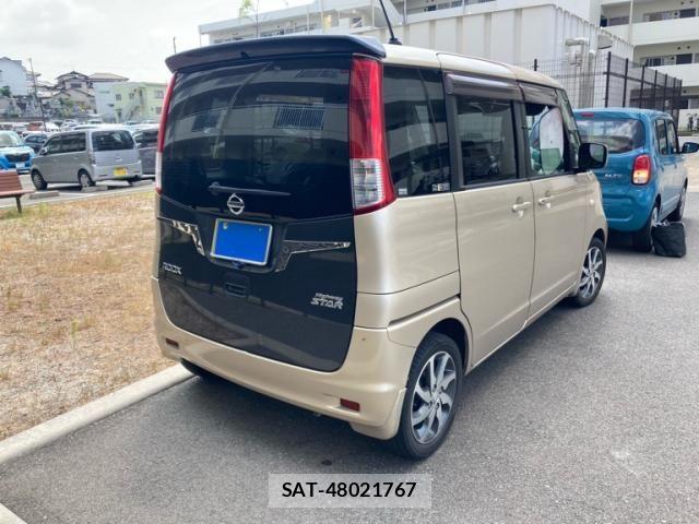 Nissan ROOX 2012-03 8316857-2