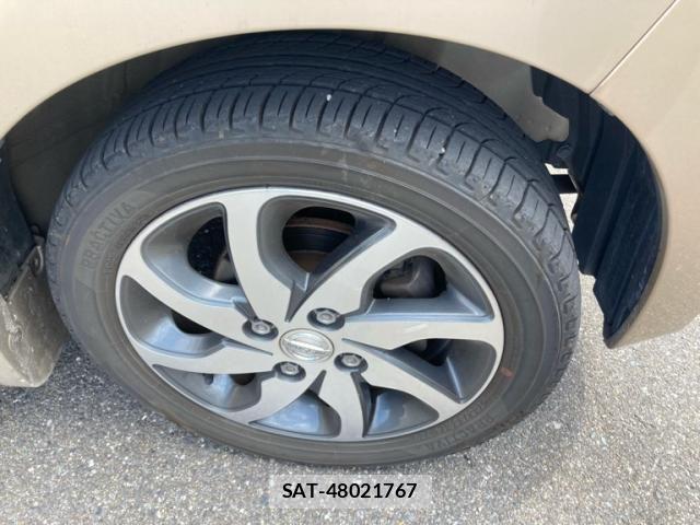 Nissan ROOX 2012-03 8316857-6